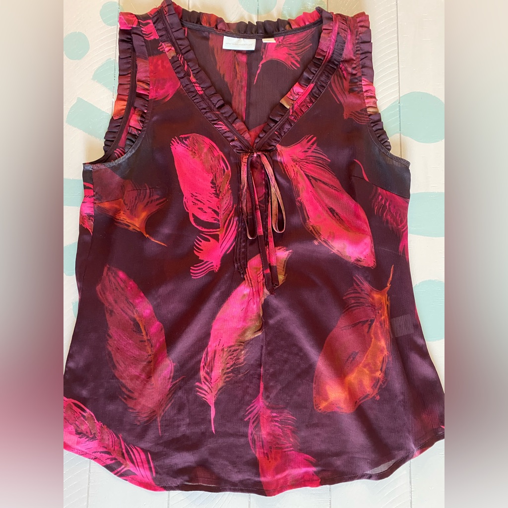 New York  Company Red Feather Print Tank